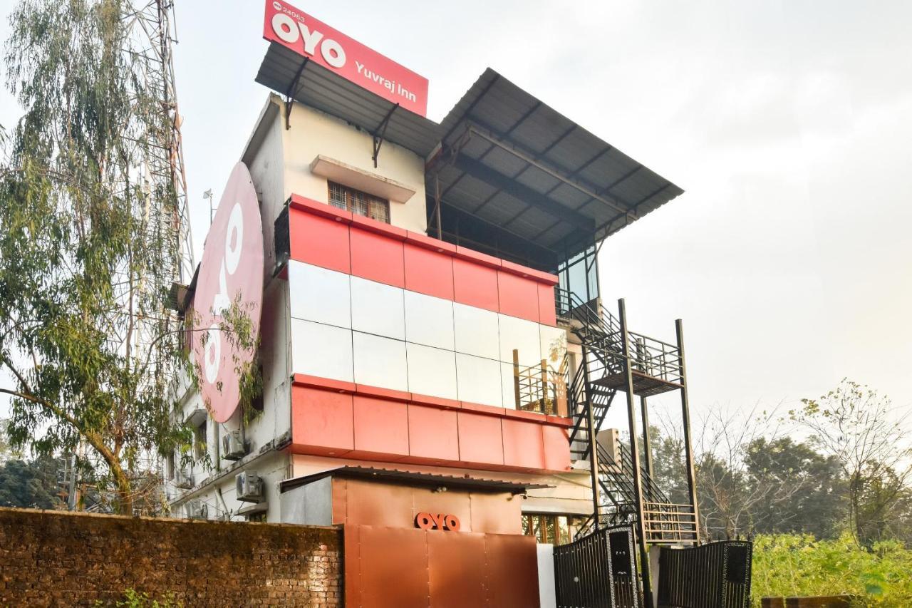 Oyo Flagship Yuvraj Inn Rājpur Buitenkant foto